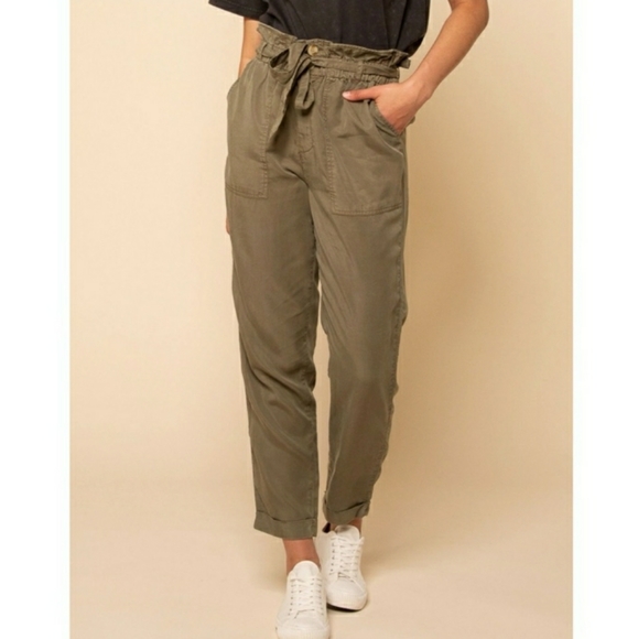 Thread & Supply | Paperbag Ankle Pants - Picture 2 of 8